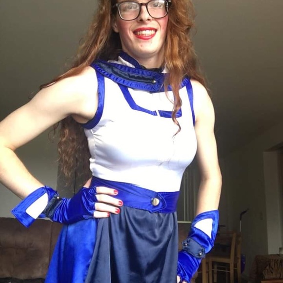 Meet the Posher - Picture 8 of 10